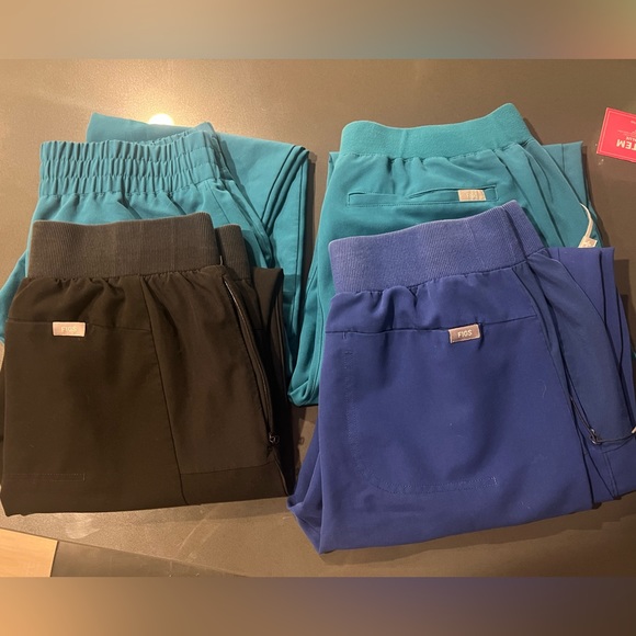 Fig joggers - Picture 1 of 2